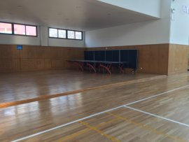 木地板藍球場